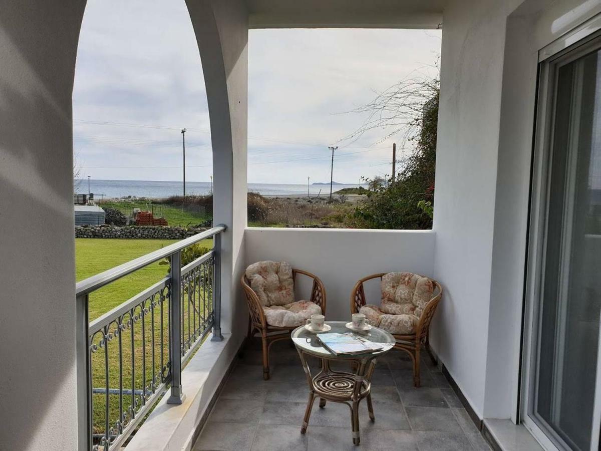 Sea Breeze Villa Haraki Exterior photo