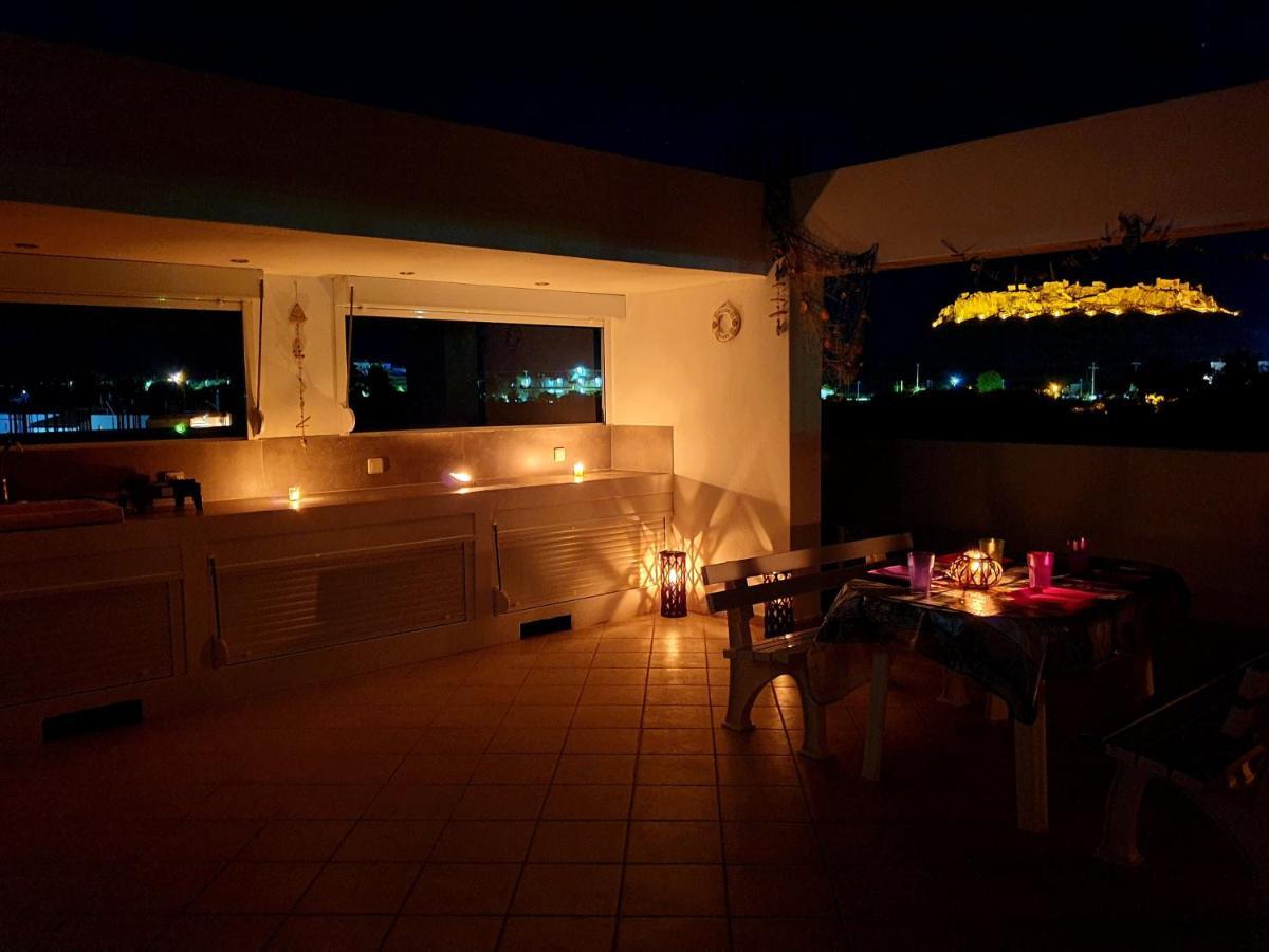 Sea Breeze Villa Haraki Exterior photo